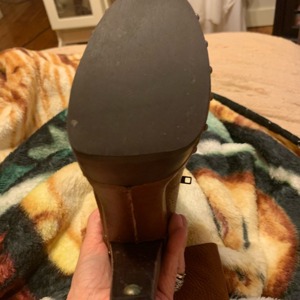 Adorable Uggs! - image 4